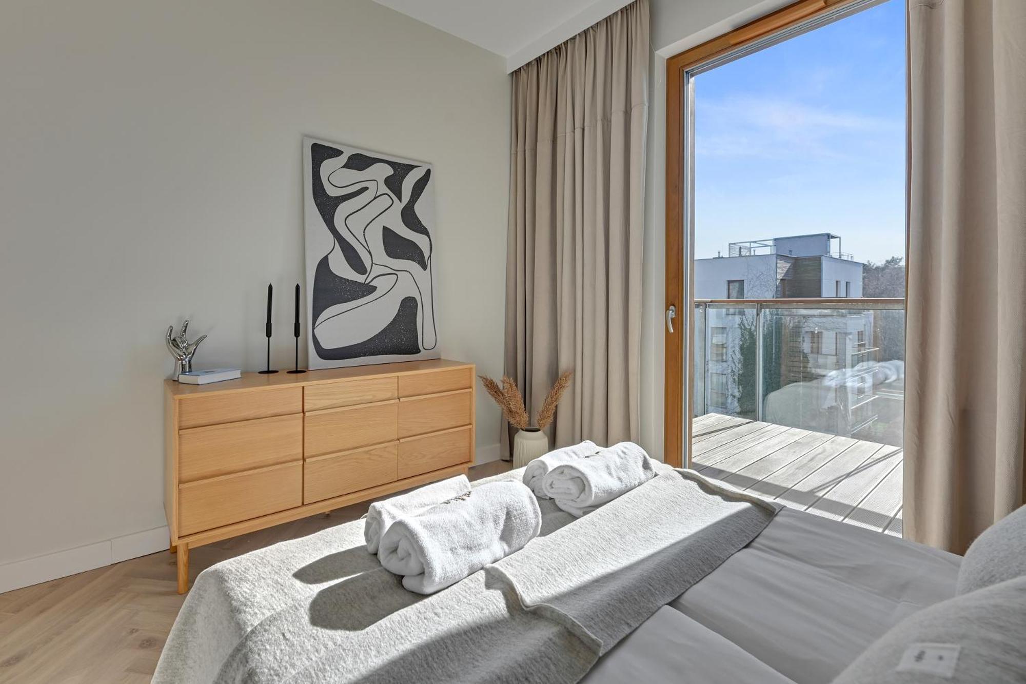Nadmorski Dwor 800m Od Plazy By Downtown Apartament